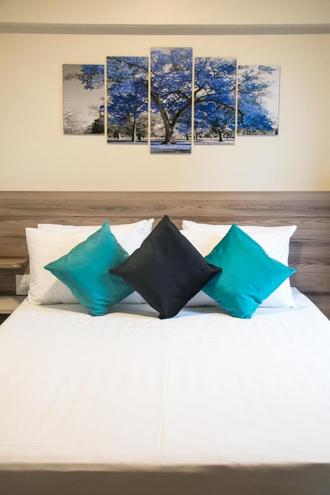 Ferraz Hotel 33/65