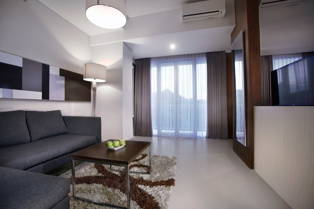Neo Denpasar 24/35