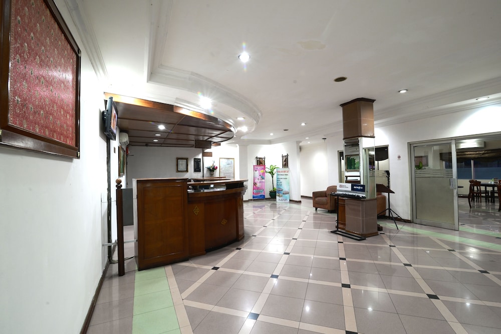 Puri Jaya Hotel (ex NIDA Rooms Cempaka Senen Market) 12/41