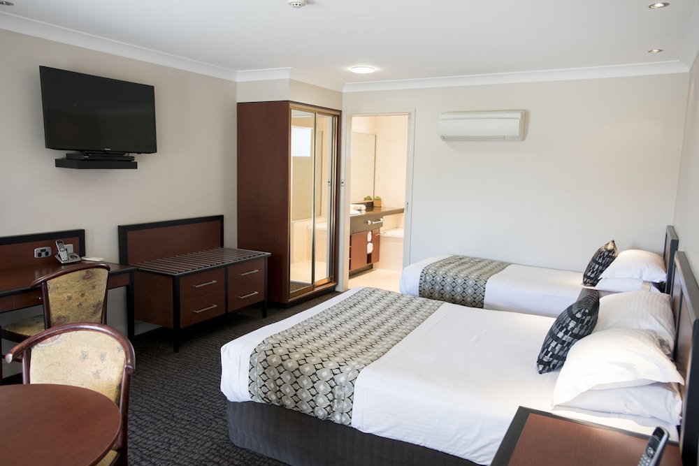 Best Western Plus All Settlers Motor Inn 20/34
