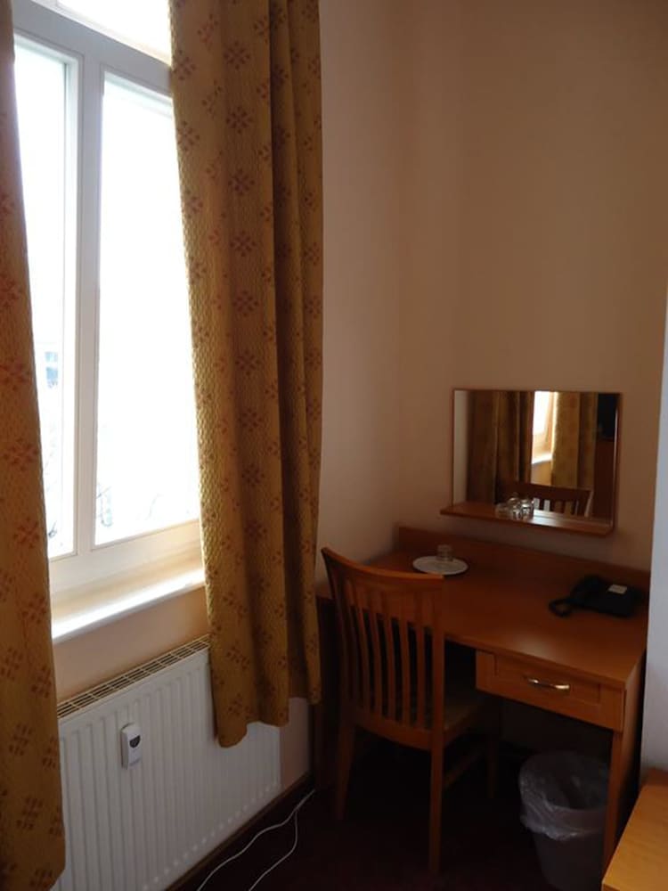 Hotel Aster 42/64