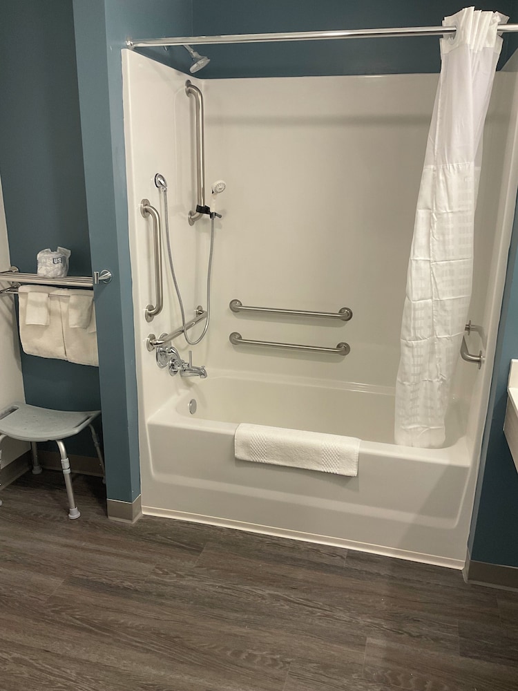 WoodSpring Suites Fort Myers - Cape Coral 41/44