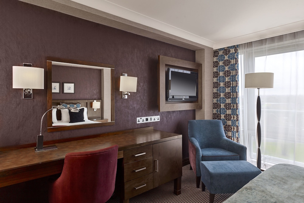 Crowne Plaza London Gatwick Airport 46/83