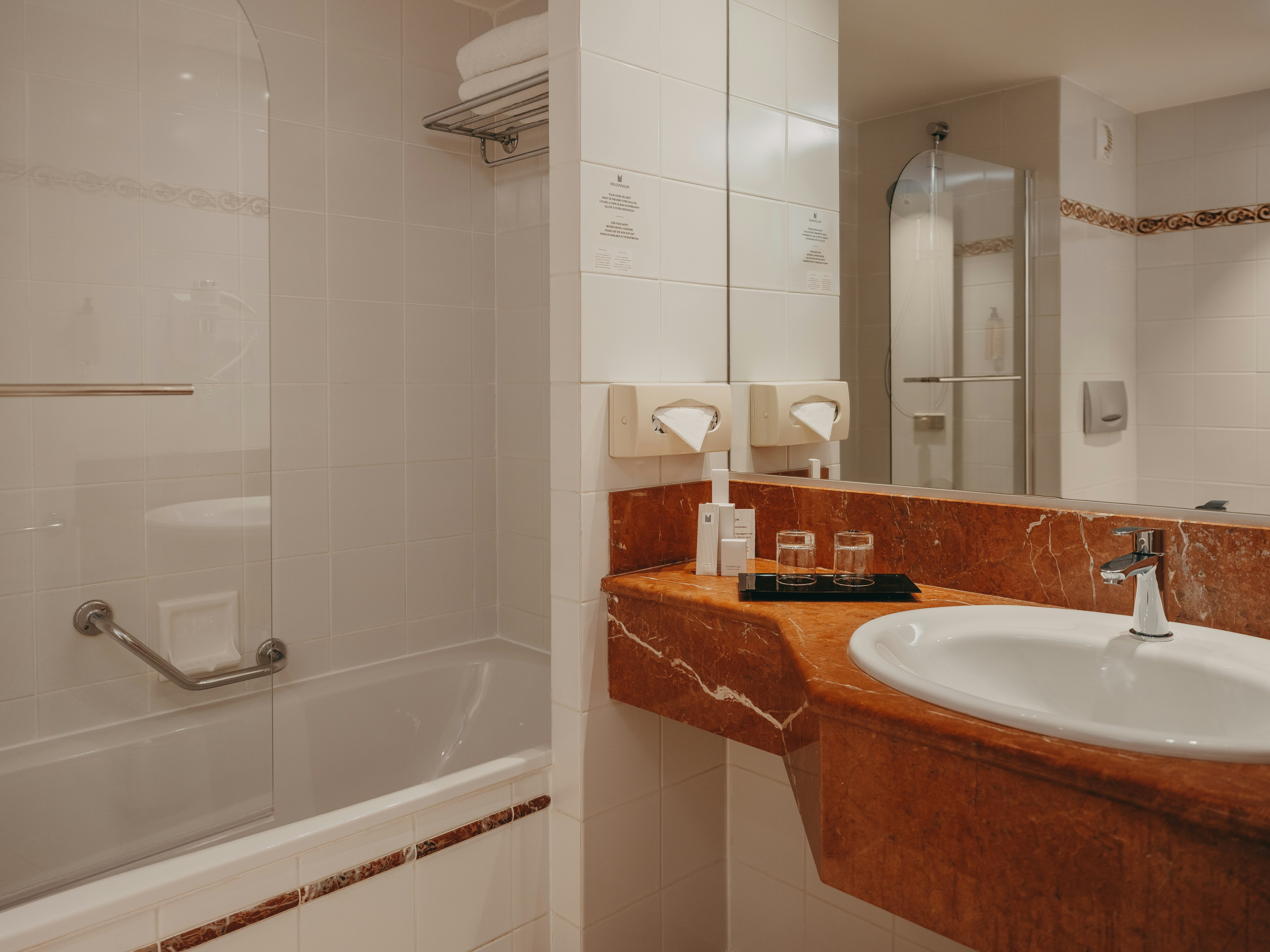 Millennium Hotel Paris Charles De Gaulle 49/51