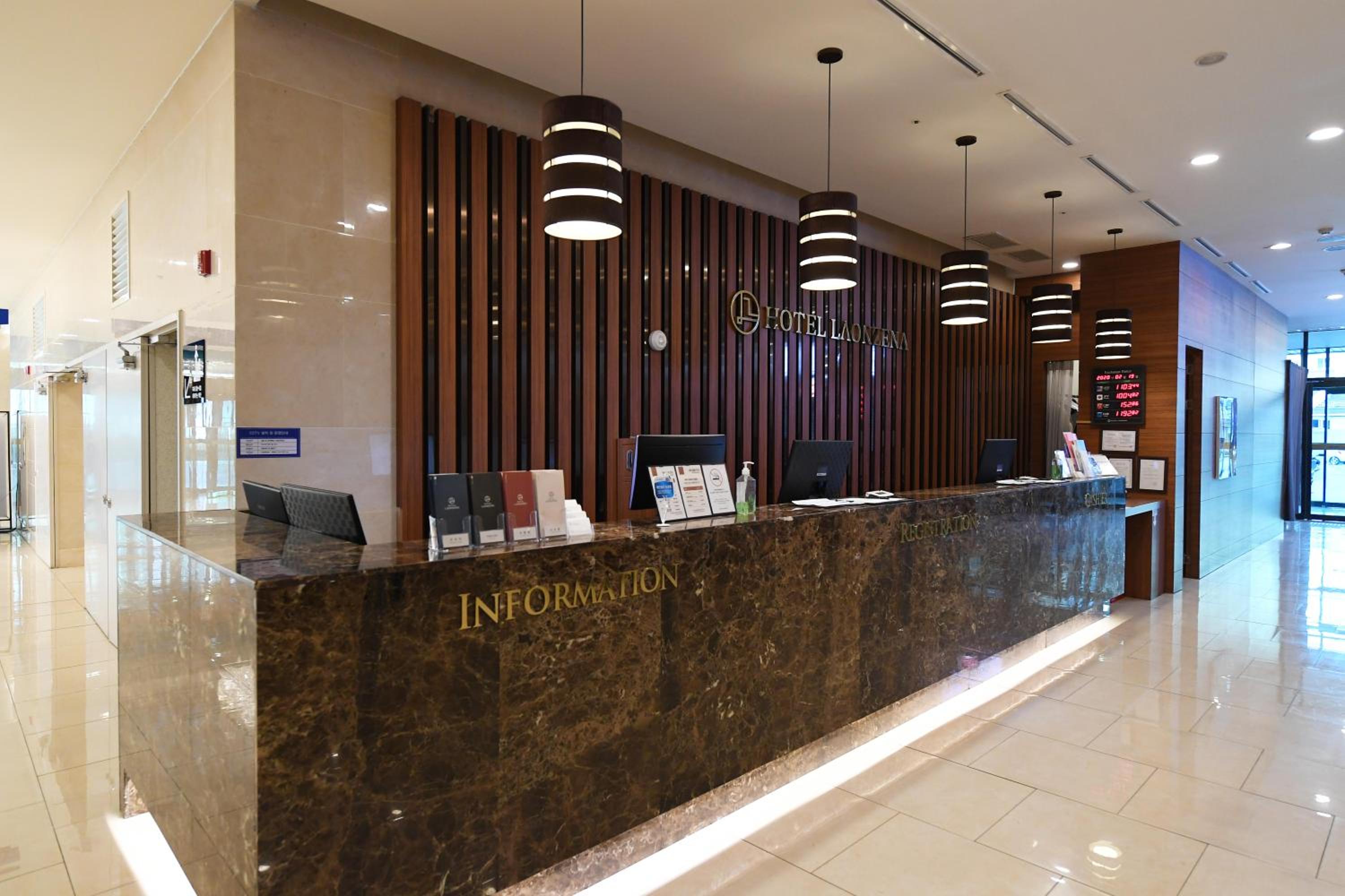 Hotel Laonzena 5/66