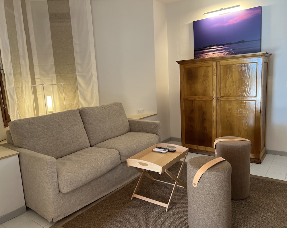 Nauthotel Porto San Vito 38/50