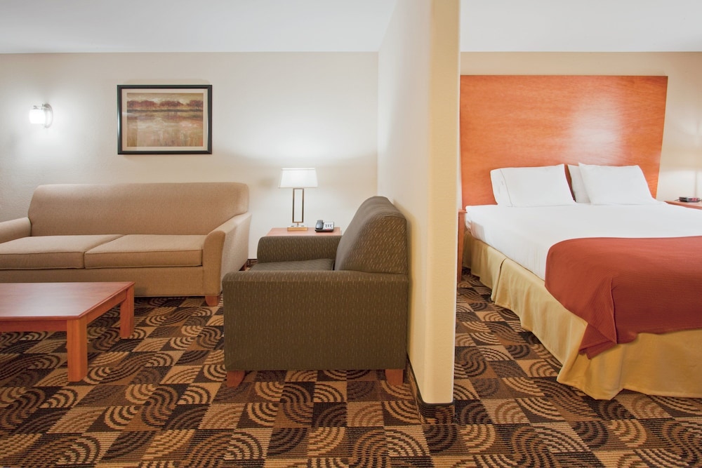 Holiday Inn Express Hotel Suites Bainbridge 19/53