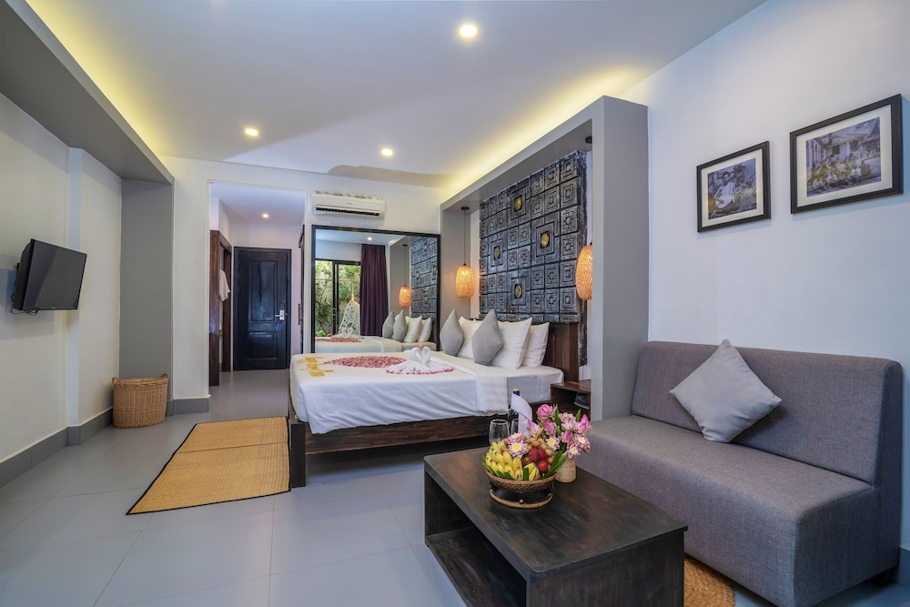Ladear Priviledge Rooms 57/78
