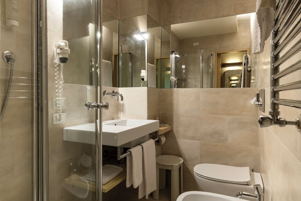 Albergo Celide 79/79