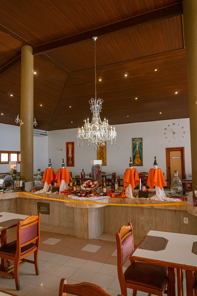 Porto Das Naus Praia Hotel 36/50
