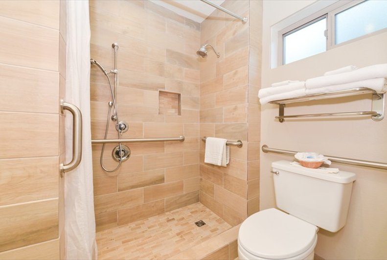 Best Western Plus Black Oak 71/76