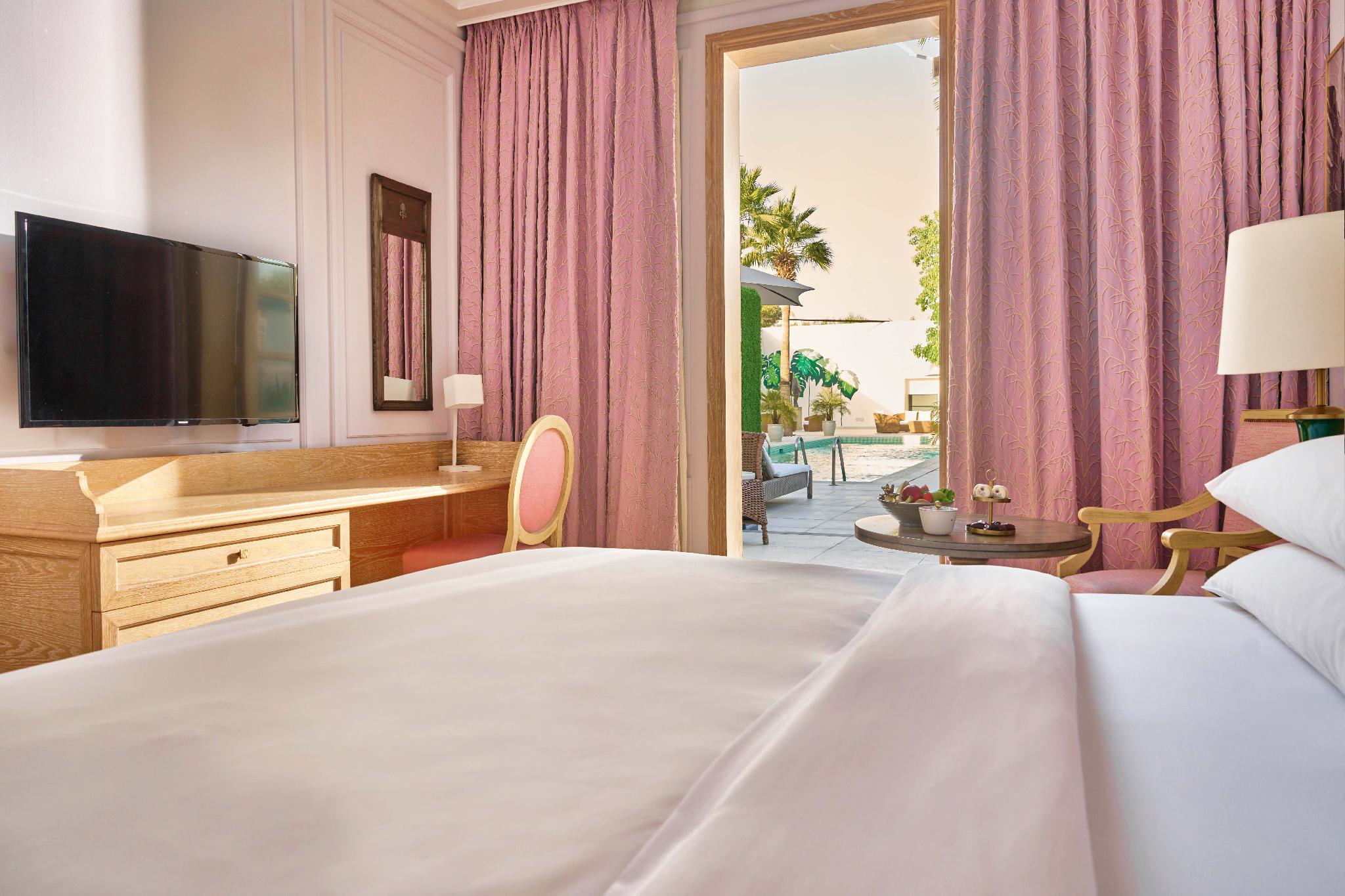 Room, King Bed, Pool Terrace