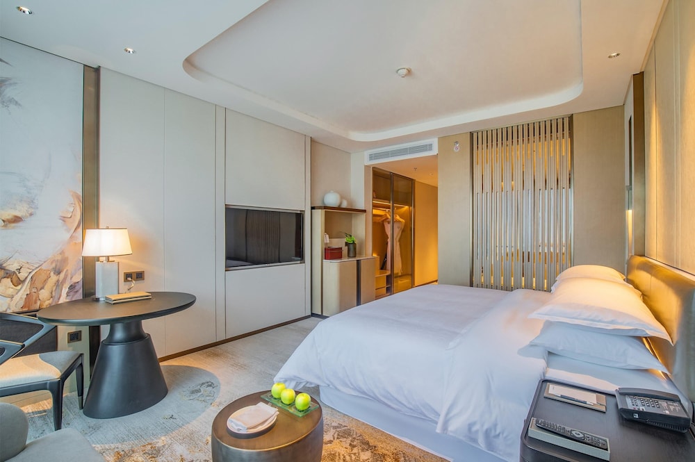 Sheraton Yunfu Xinxing Hotel 16/55