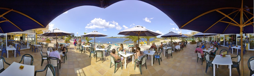 Playa Bella Beach Apartments 30/50