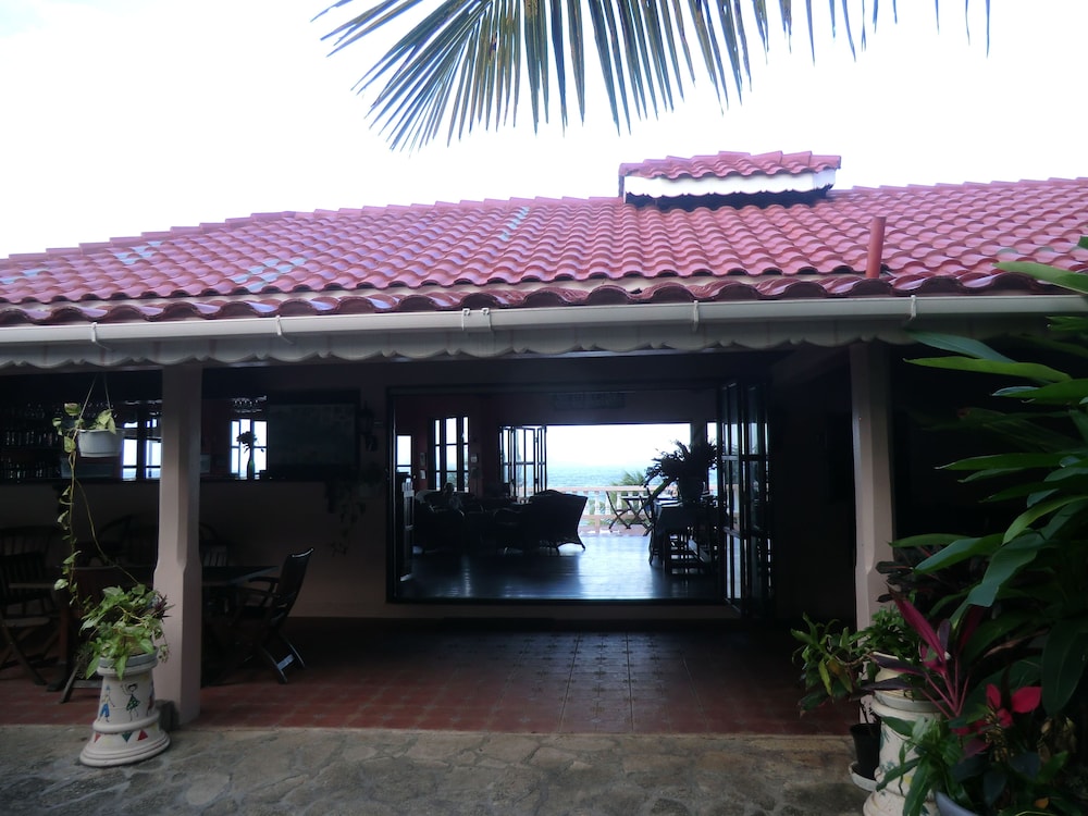 Petite Anse Hotel 2/49