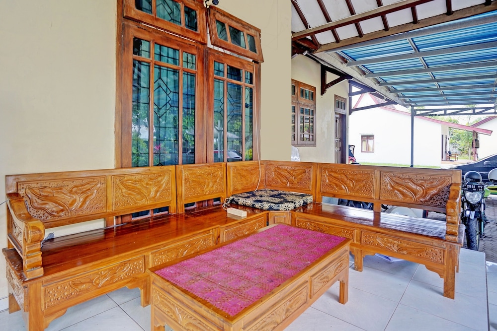 Hotel O Villa Kusuma ResidenceNearRSI Fatimah Banyuwangi 18/24
