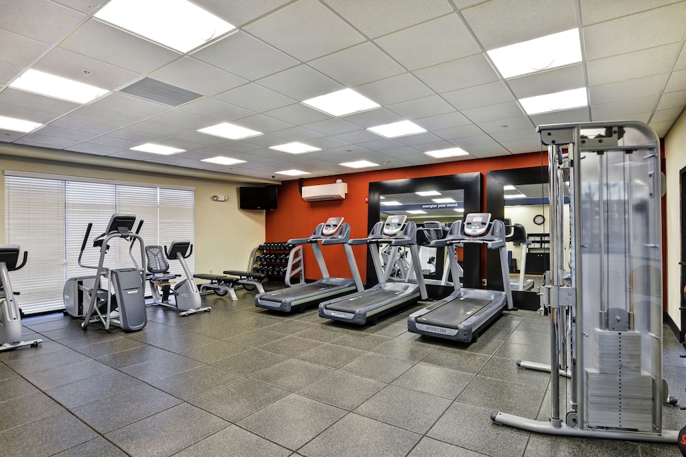 Hampton Inn and Suites New Hartford 36/64