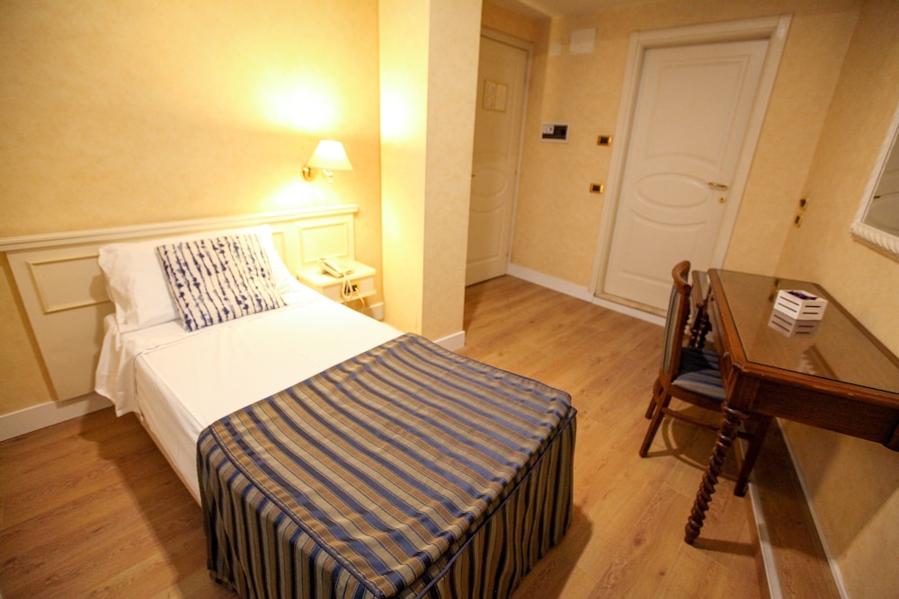 Hotel I Gigli 19/50