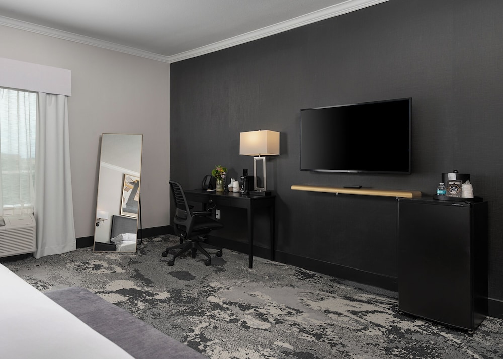 Champions Club and Hotel, Houston Westchase 41/54