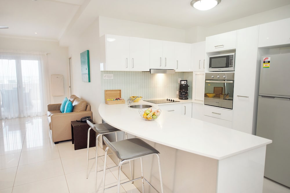 GLADSTONE CITY CENTRAL APARTMENT HOTEL 30/46