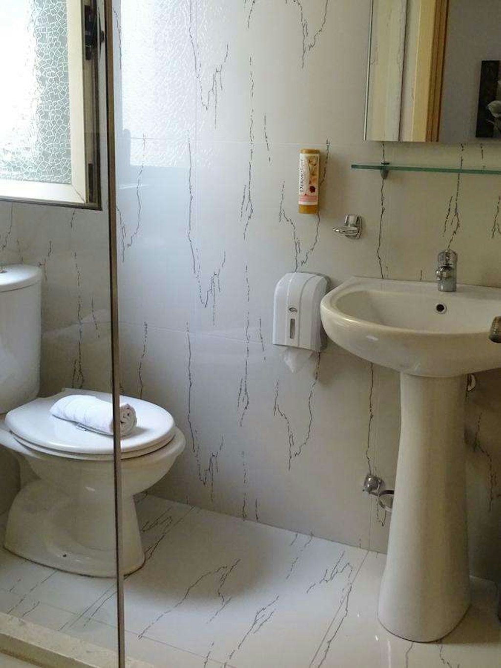 SIGNATURE IDEA HOTEL 20/20