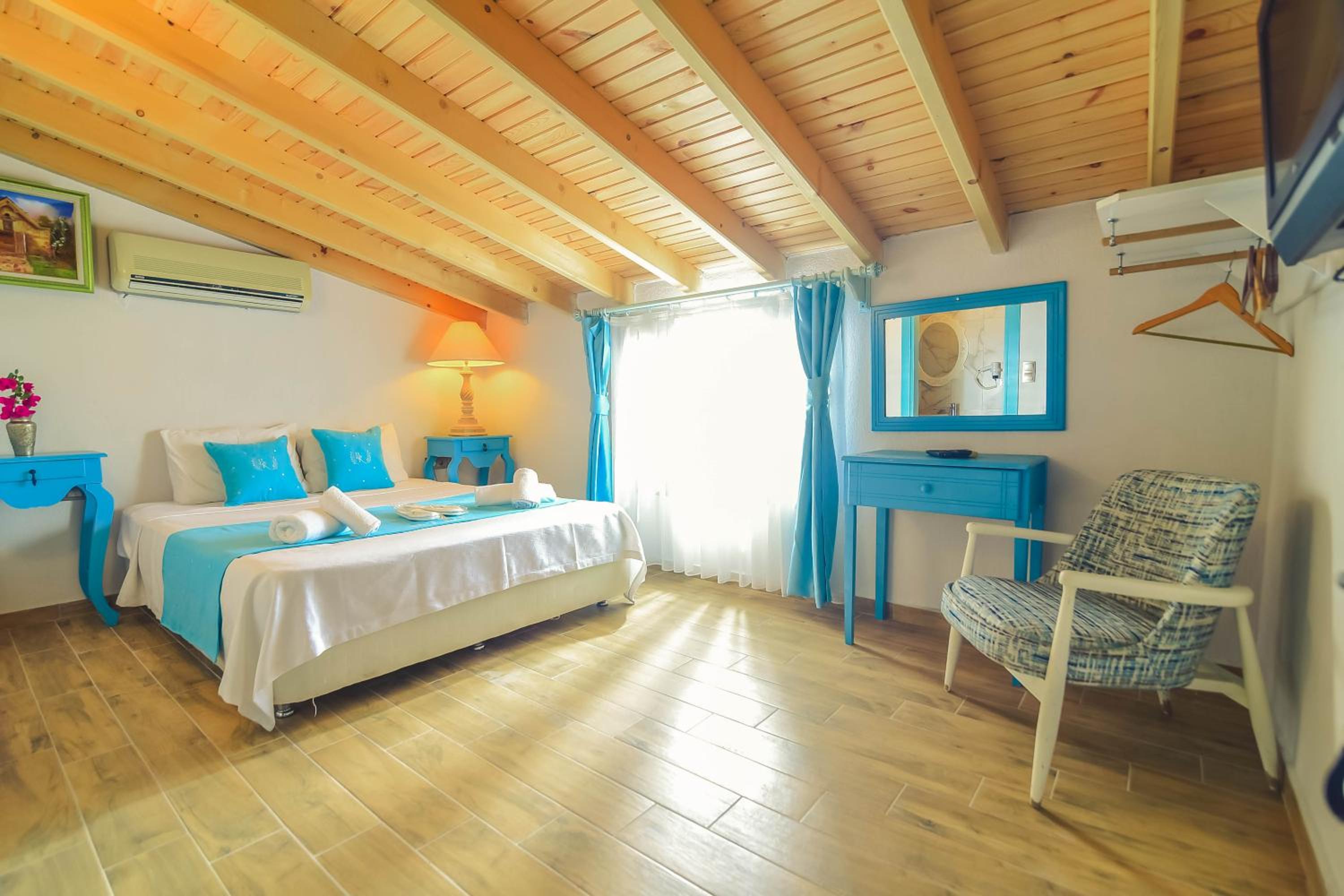 غرفة قياسية بسرير مزدوج، Bedirhan Konak Otel 4/10