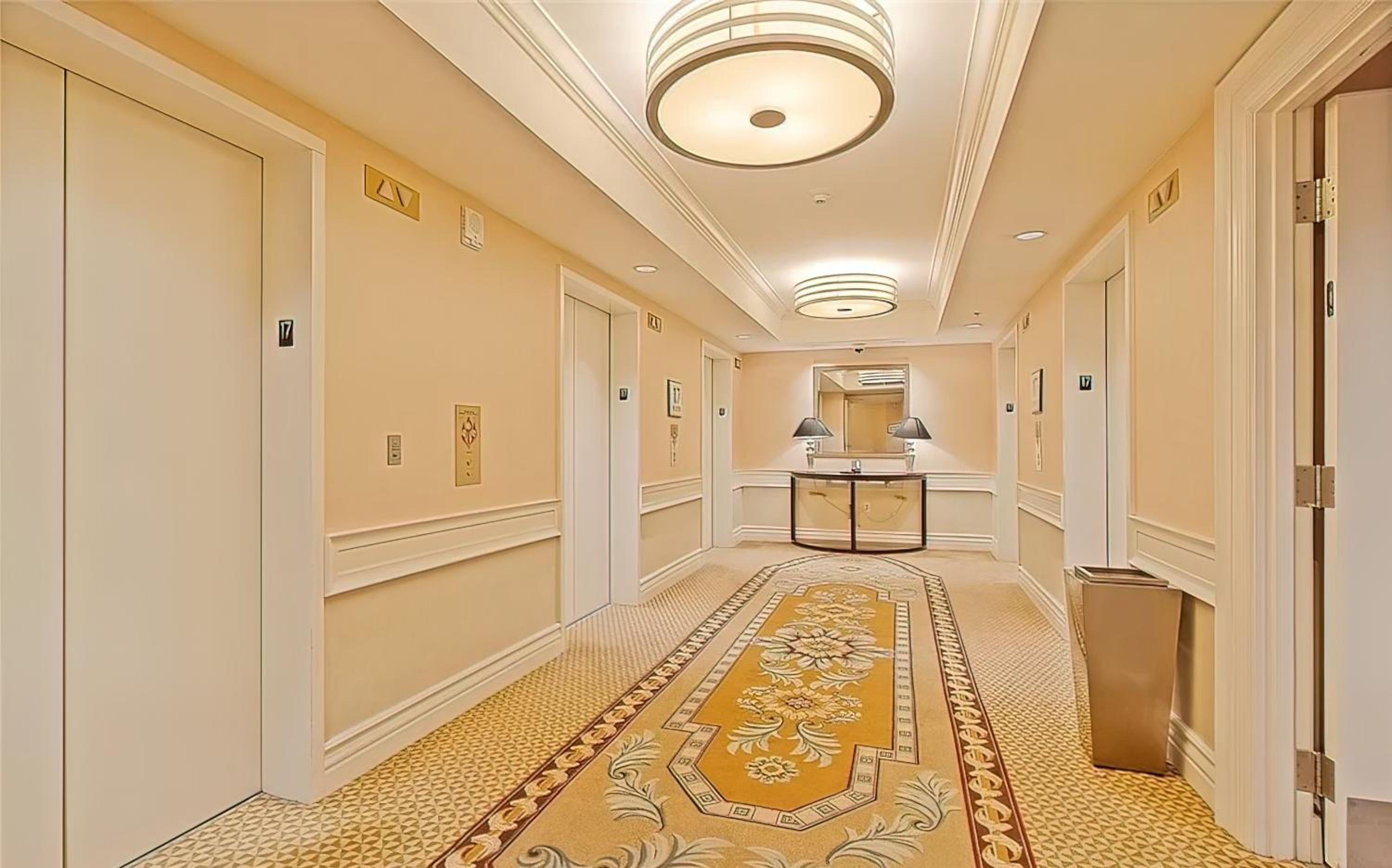 888 Signature Suites Collection At Signature Condo Hotel 28/48