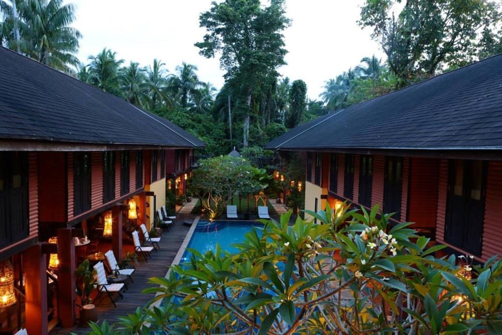 The Village House 6/61