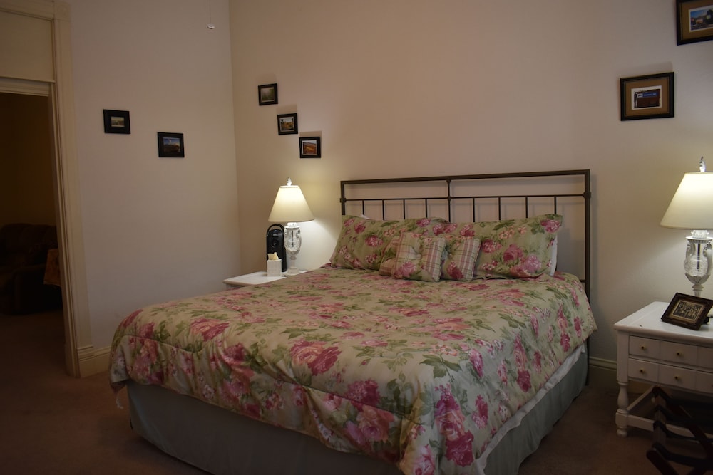 Master, Suite, King Bed