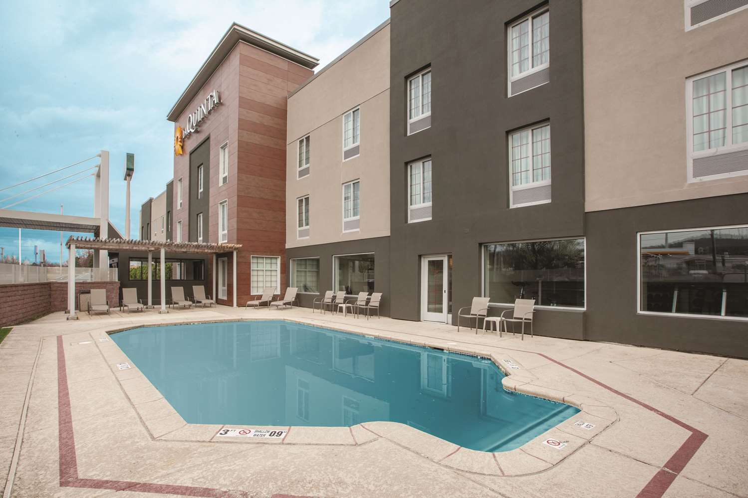 La Quinta Inn & Suites by Wyndham New Cumberland-Harrisburg 29/36