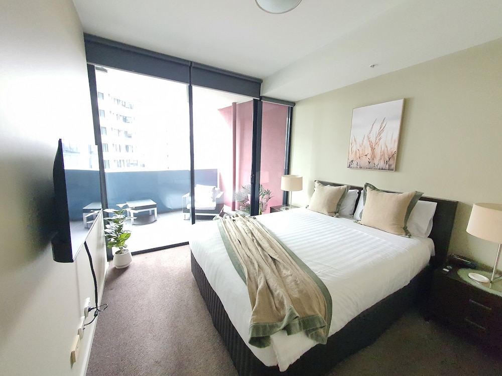 Harbour Escape Apartments 12/49