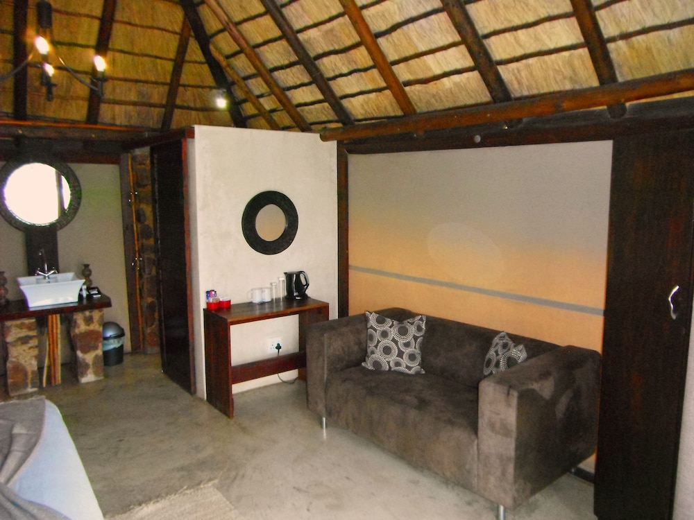 Mangwa Valley Game Lodge 5/50
