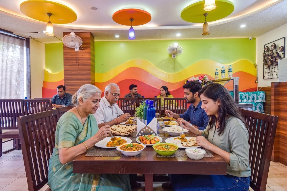 Fabhotel Padmavati Palace 42/49
