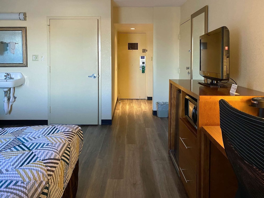Studio6 Suites Catonsville, MD – Baltimore West 19/57