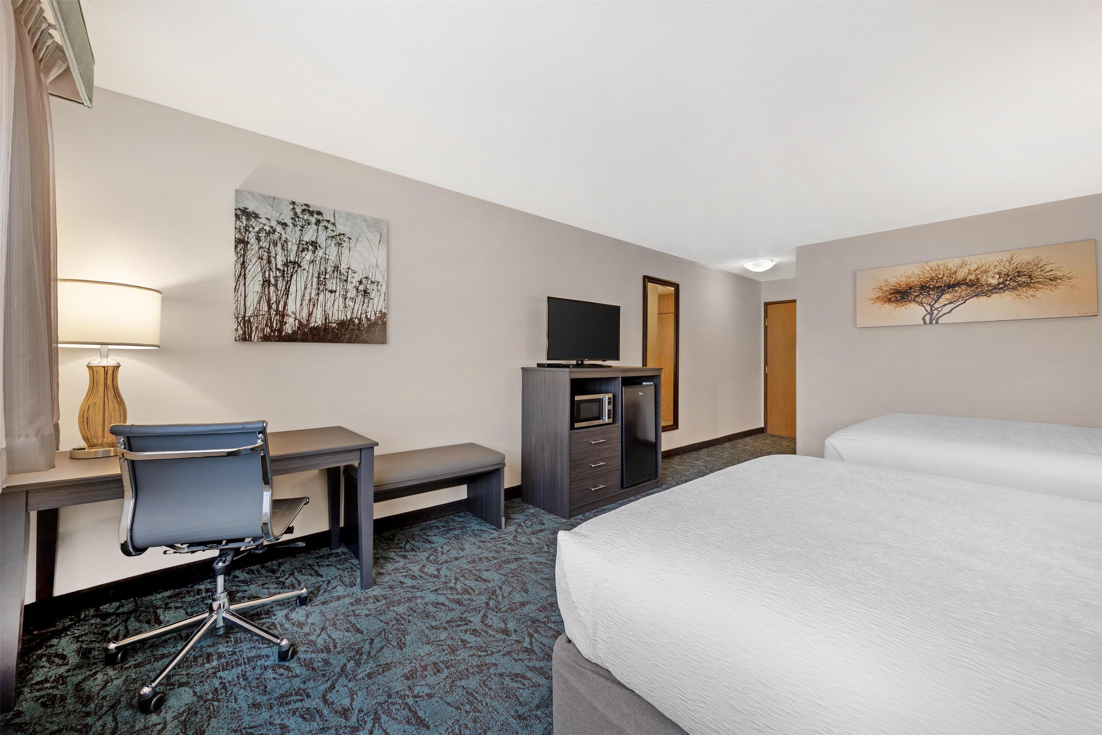 غرفة رباعية بسرير كوين لذوي الإعاقة، Best Western Plus City Center 5/7
