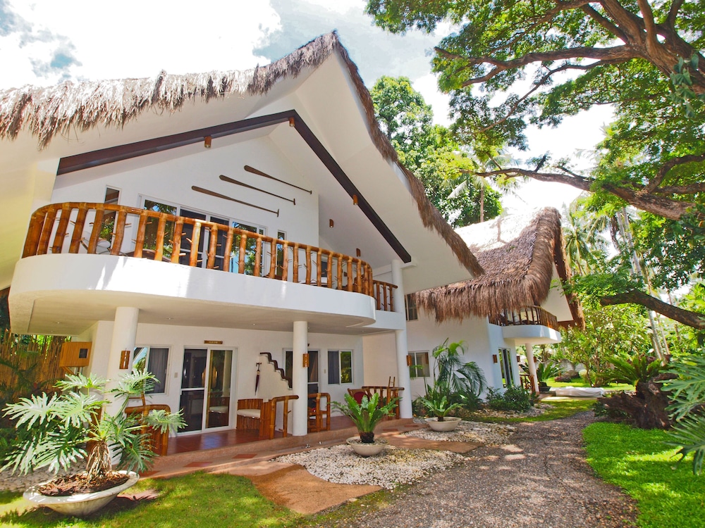 Pura Vida Beach And Dive Resort 2/61