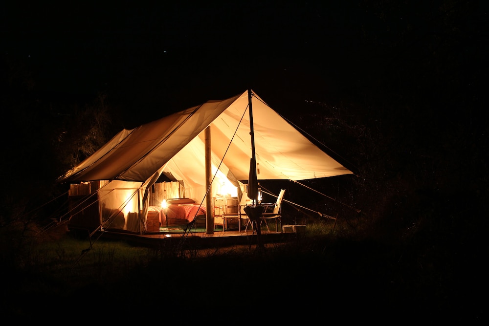 Quatermains Camp 2/49