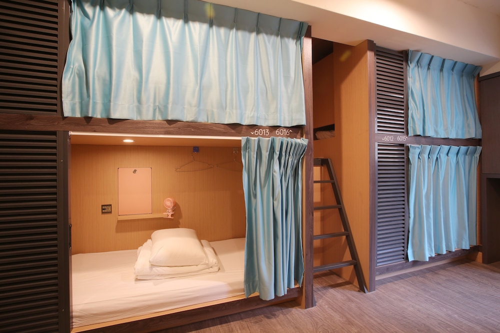 Loosha Hostel 34/69