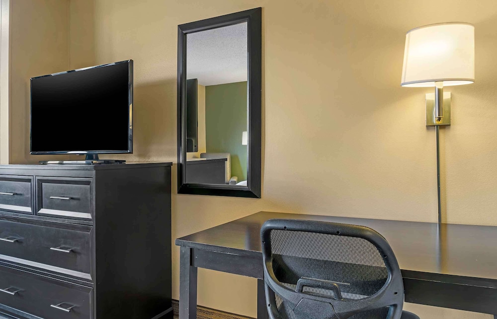 Extended Stay America Grand Rapids - Kentwood 29/46