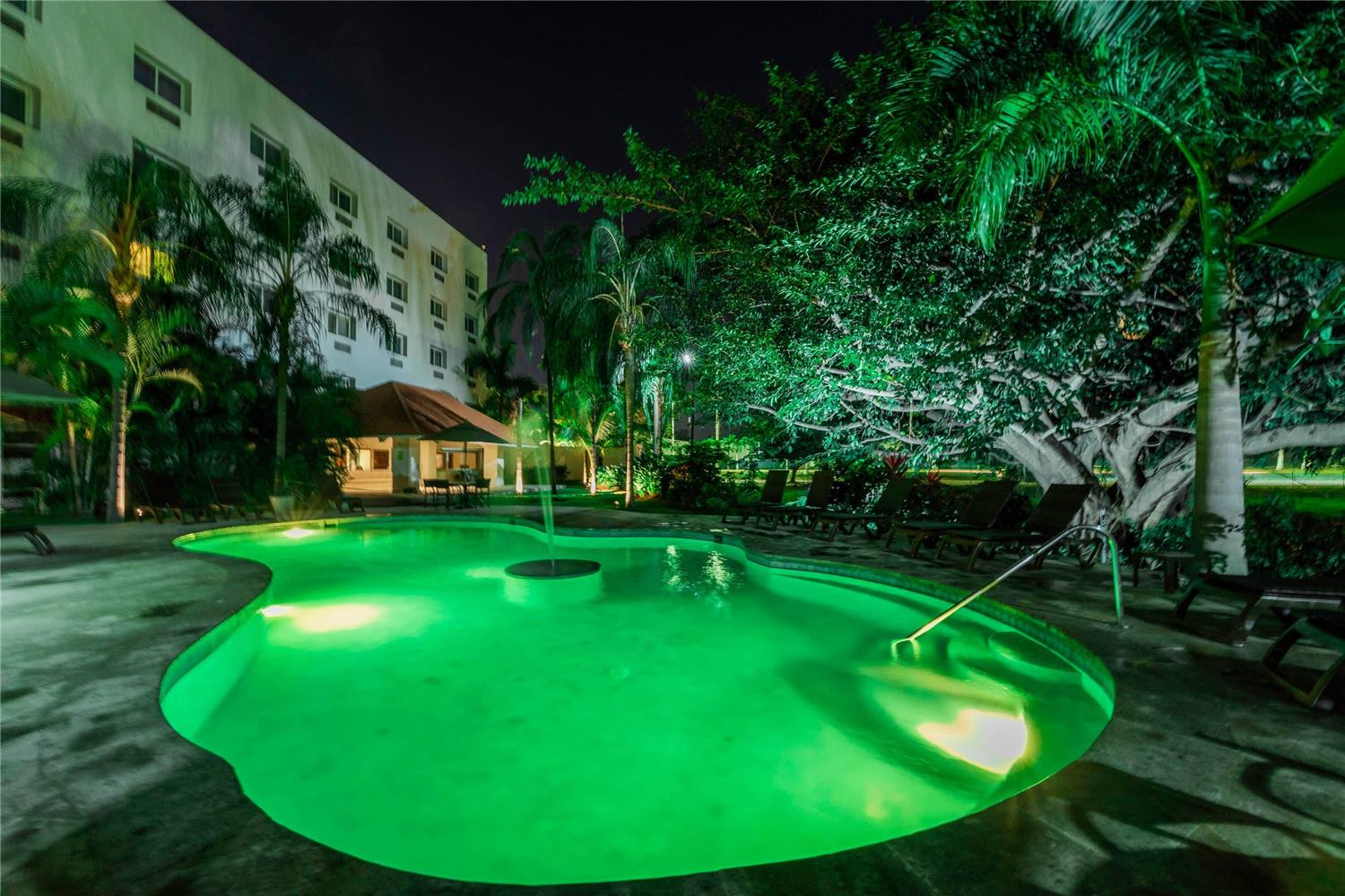 Comfort Inn Puerto Vallarta Golfside & Marina 35/36
