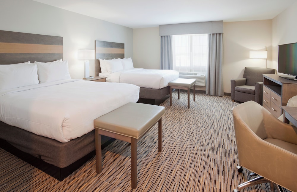 Room, 2 Queen Beds, Sofa, Accessible