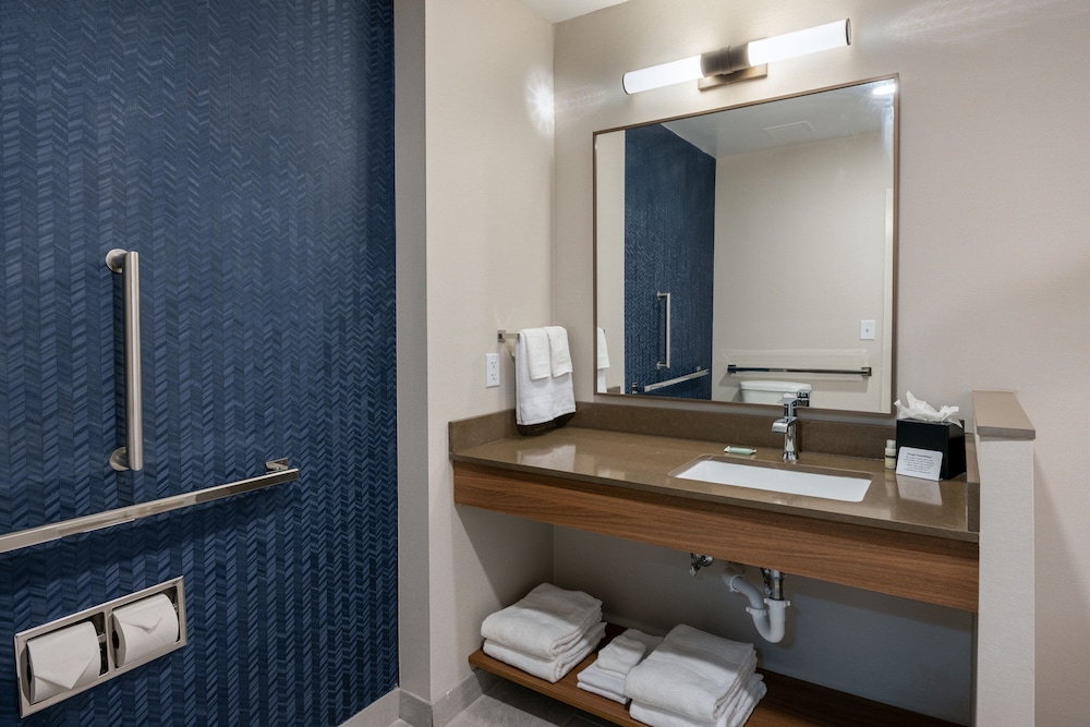 Fairfield Inn & Suites Canton Riverstone Parkway 28/30