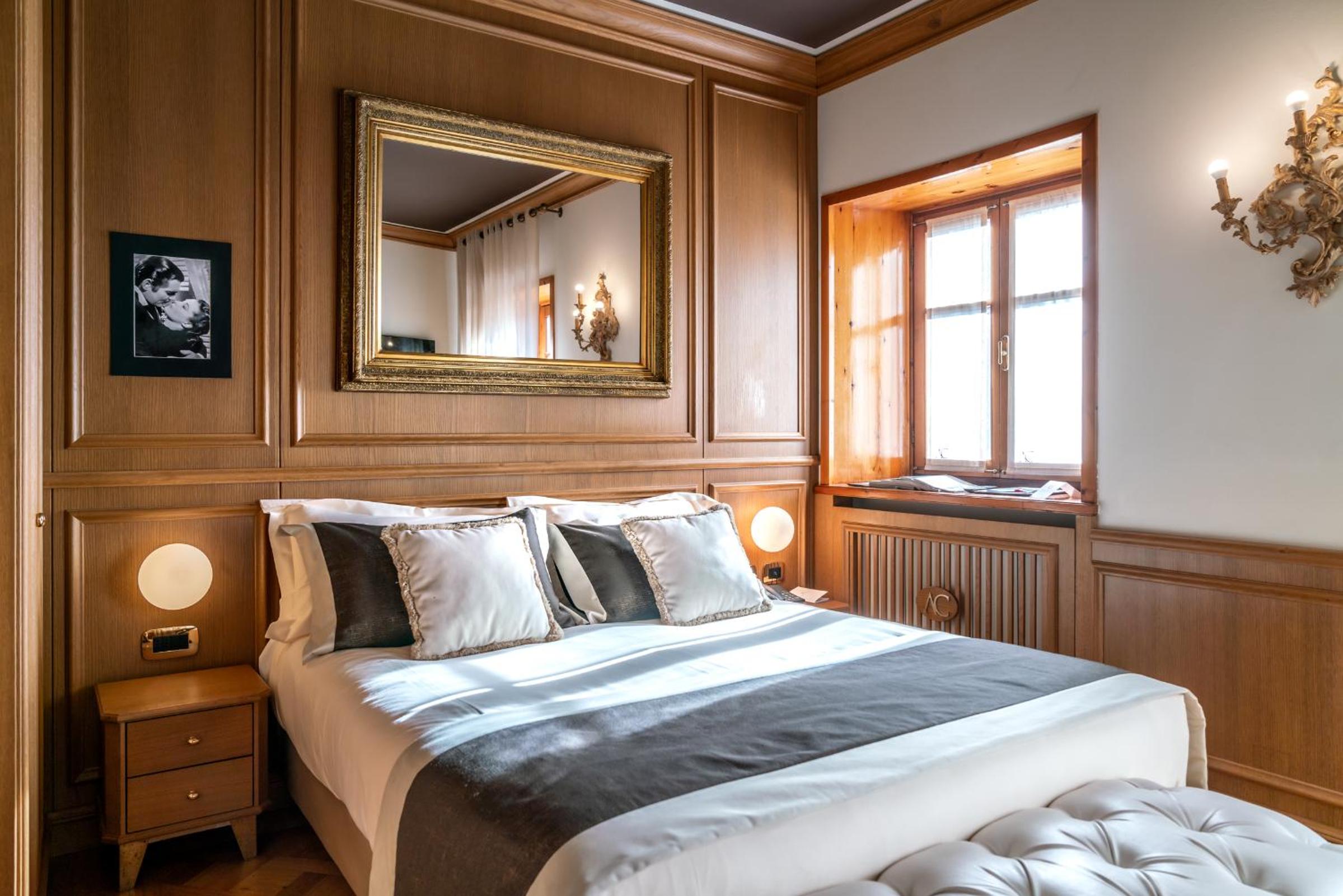 Motion, Superior, Double Bed, Ambra Cortina Luxury Fashion Boutique Hotel 2/10