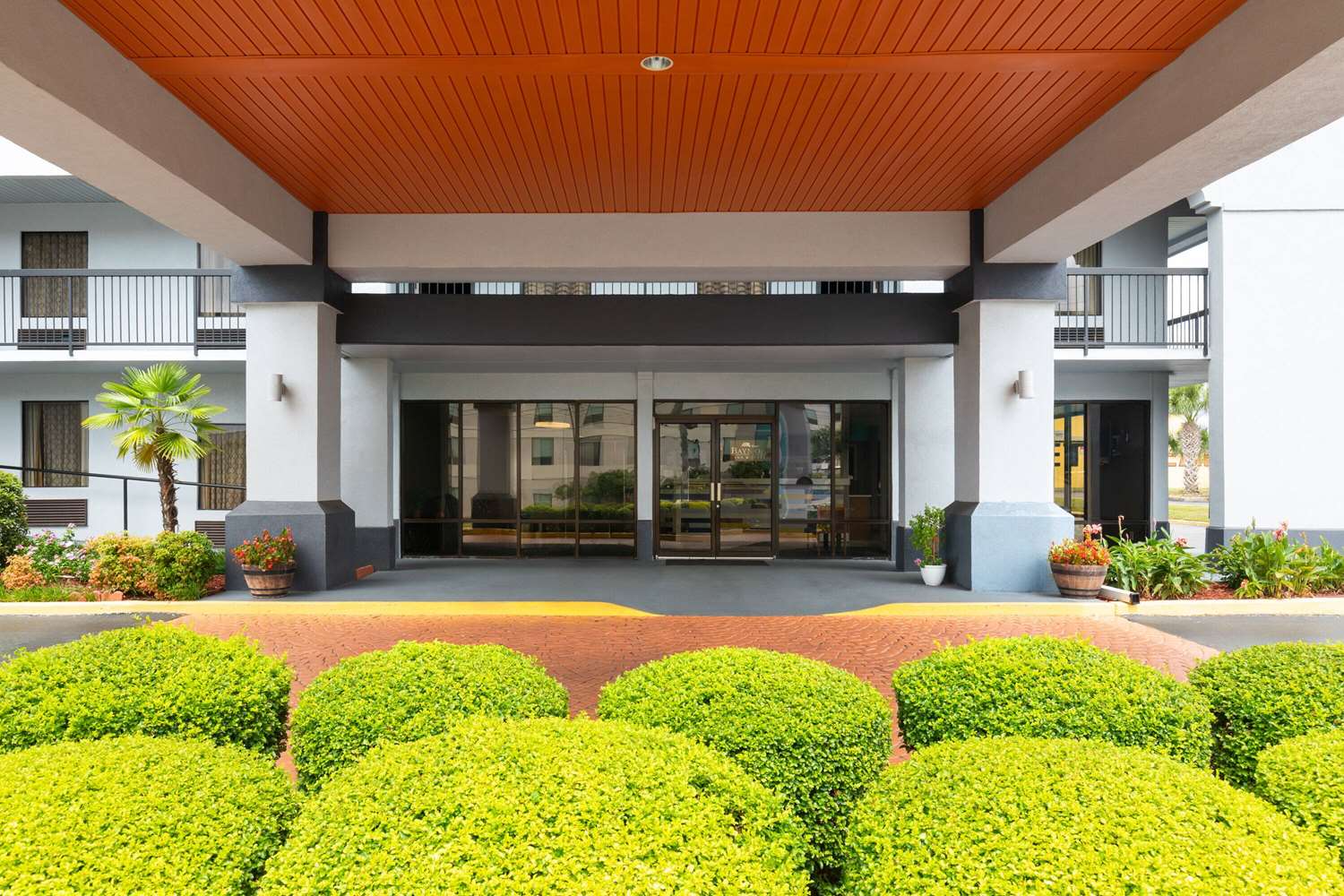 Baymont By Wyndham Mobile/Tillmans Corner 33/36