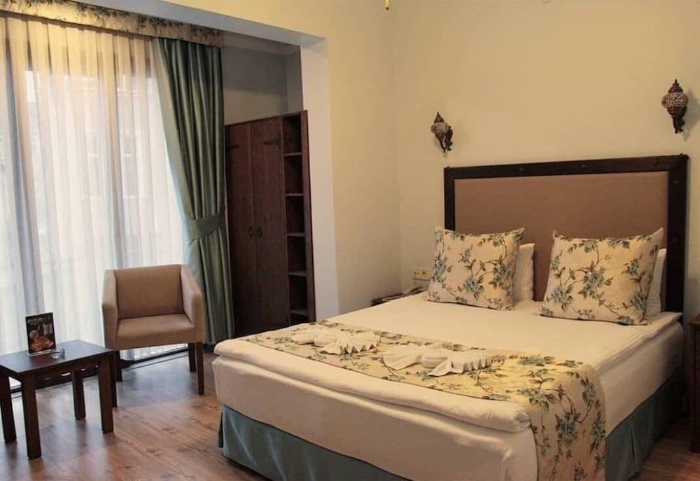 Beyaz Konak Otel 6/30