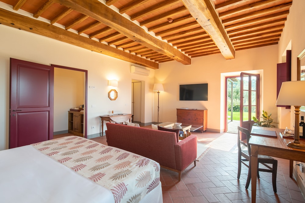 Oliveta, King Bed