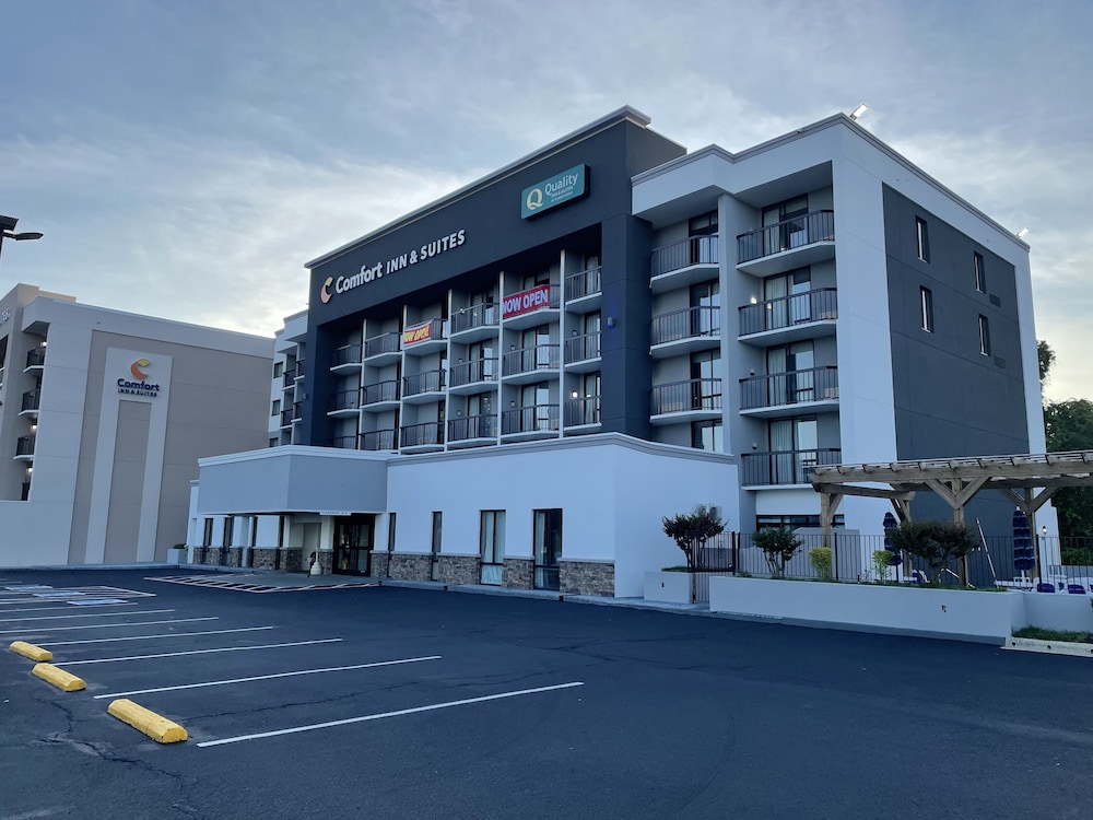 Quality Inn & Suites Spring Lake - Fayetteville near Fort Bragg 3/41