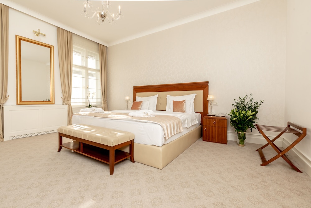 Le Premier Boutique Hotel 16/66