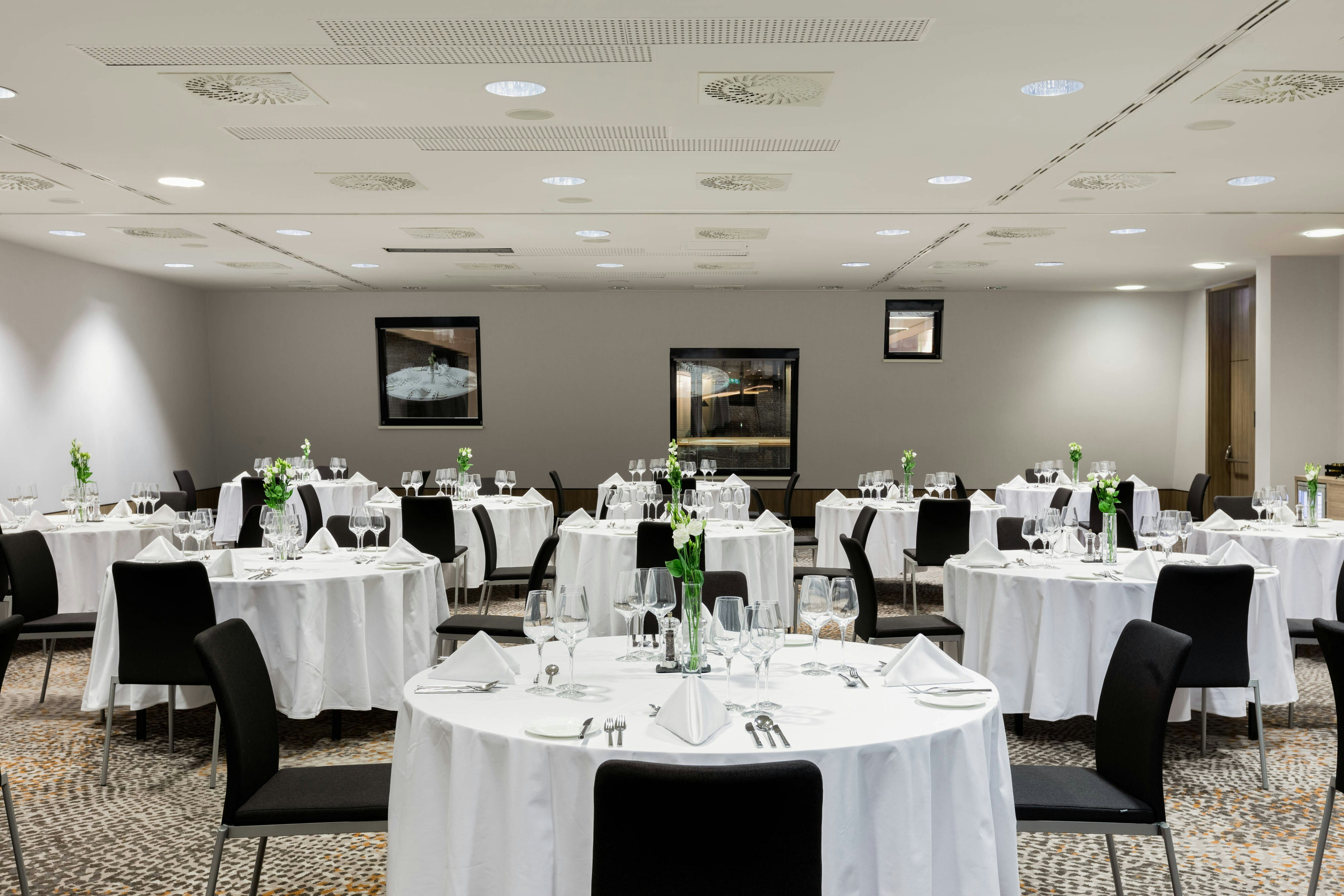 AC Hotel by Marriott Bratislava Old Town (ex Austria Trend Hotel) 38/40