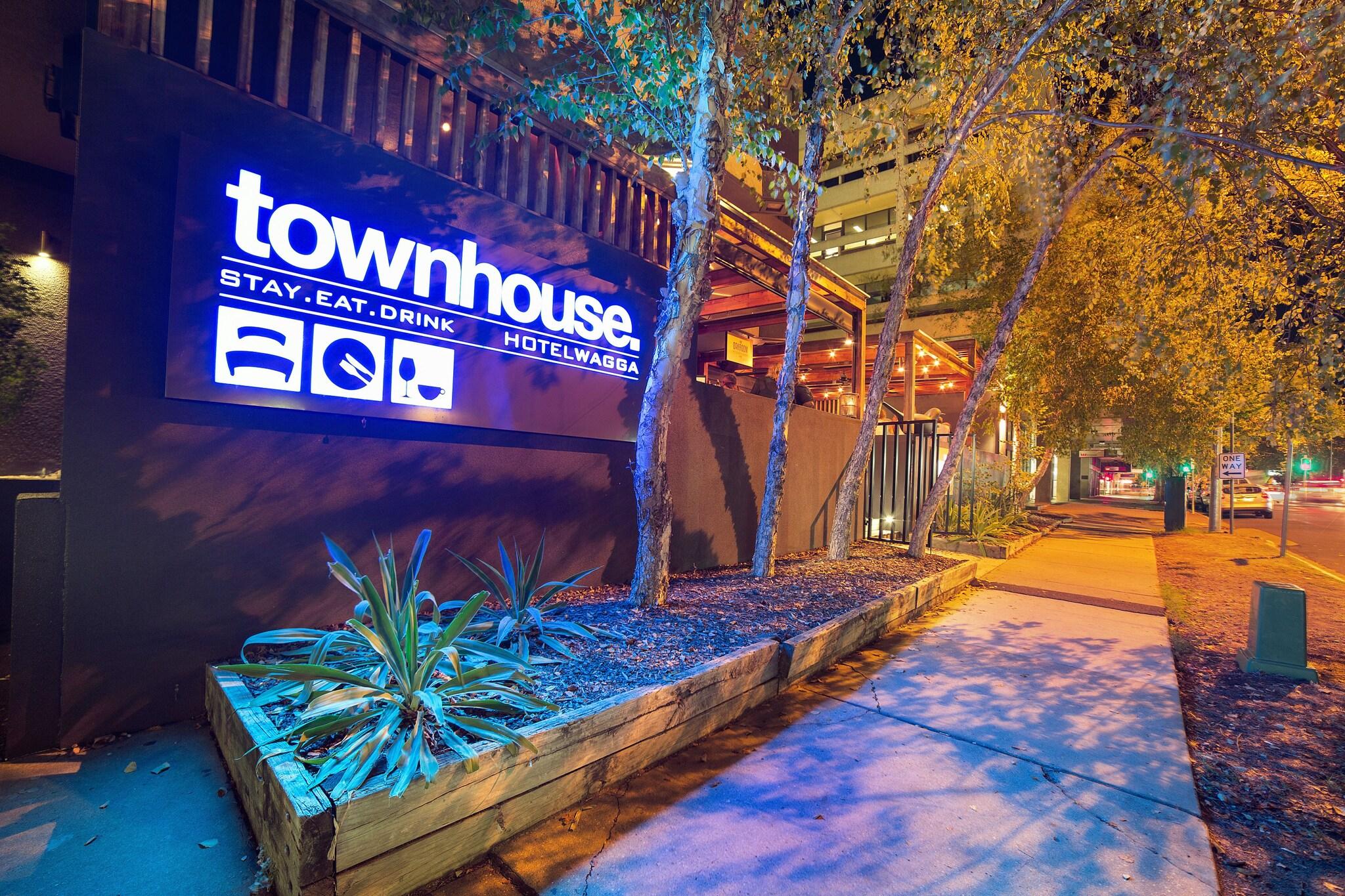 Townhouse Hotel 37/38